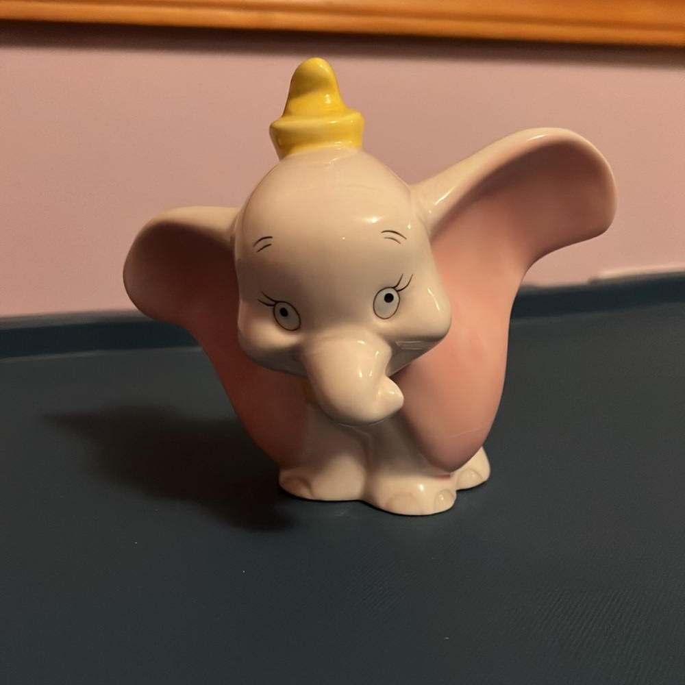 NWT Dumbo Decor